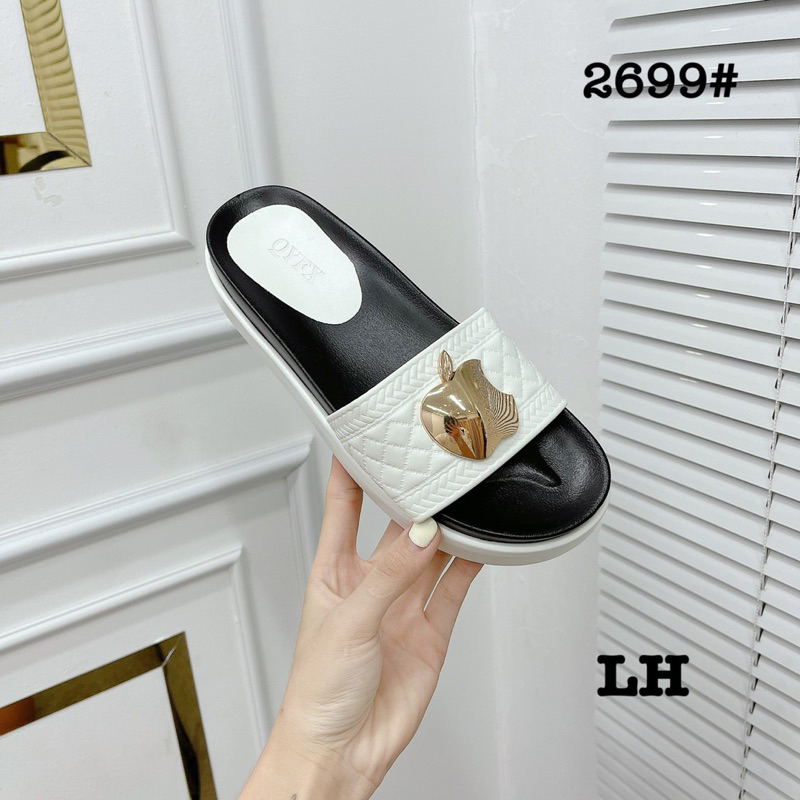 Dép lê bánh mì tag 🍎, chữ B X mã 2699, 2697, 2700