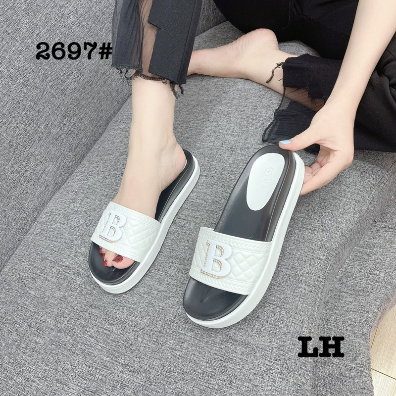 Dép lê bánh mì tag 🍎, chữ B X mã 2699, 2697, 2700