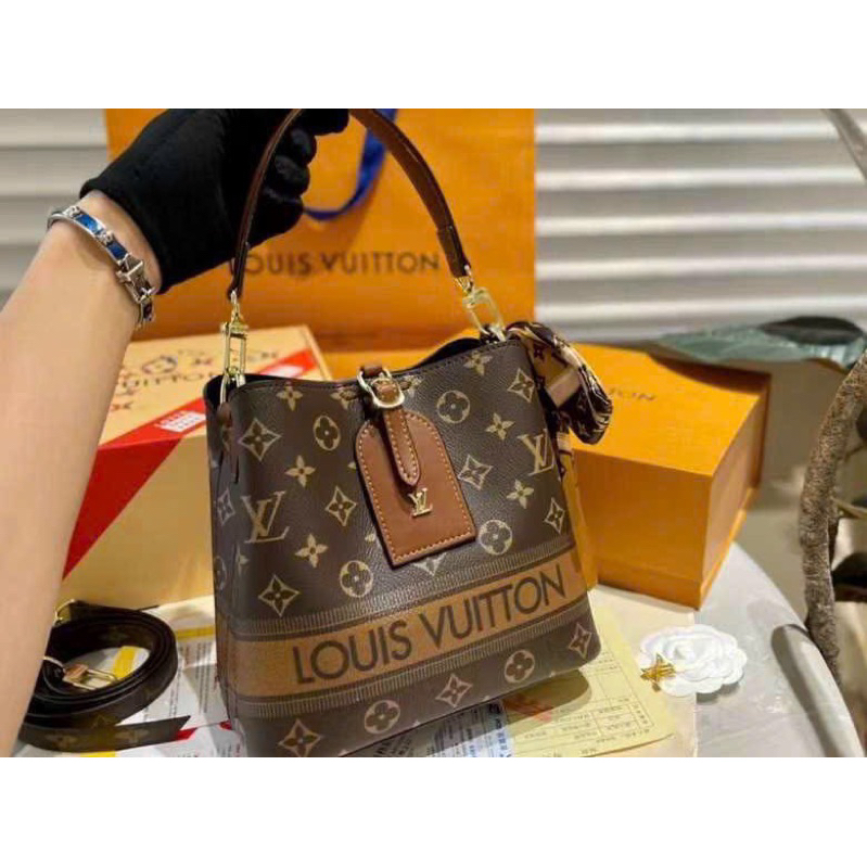 Túi xách l quai xách full box ảnh thật + video 2 box