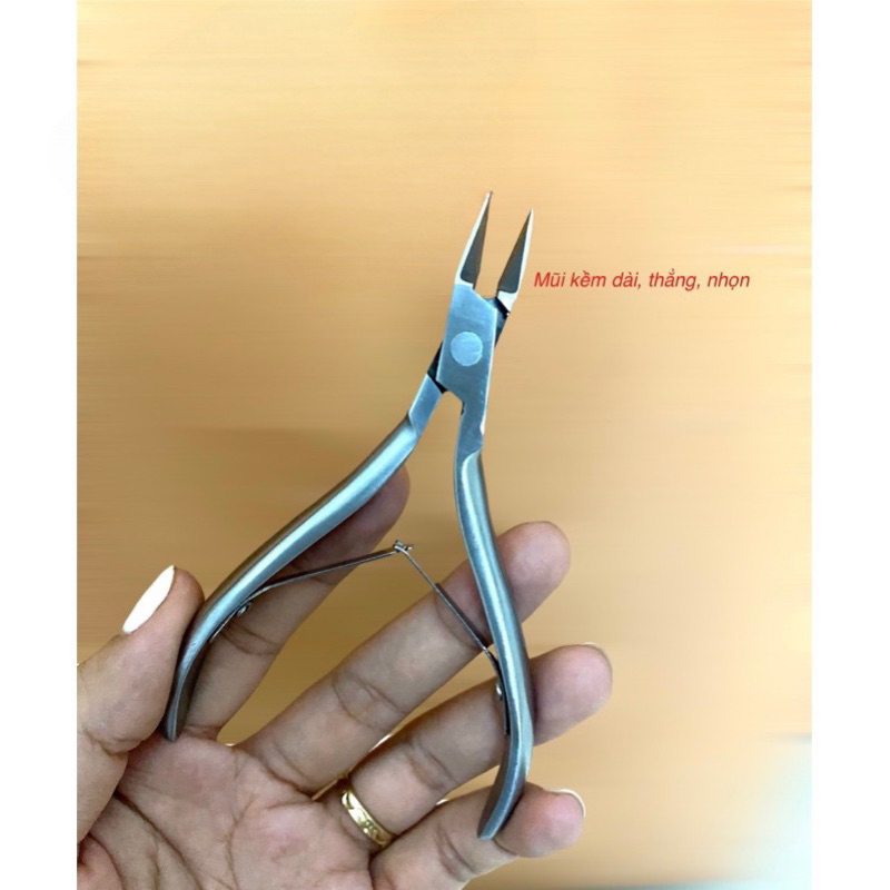 KÌM CHUYÊN DỤNG LẤY KHOÉ + BẤM MÓNG SIÊU ĐỈNH