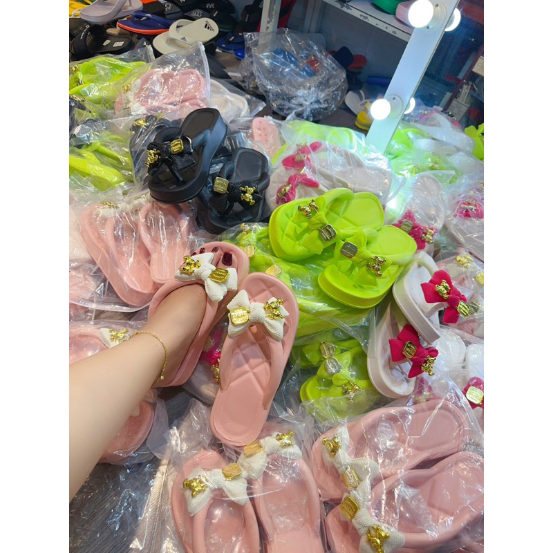 Dép kẹp gấu nơ quai óng Đẹp quá mức quy định 🥰🥰🥰 siu reee #sz36-40 fom vừa chân đầy tăng sz.