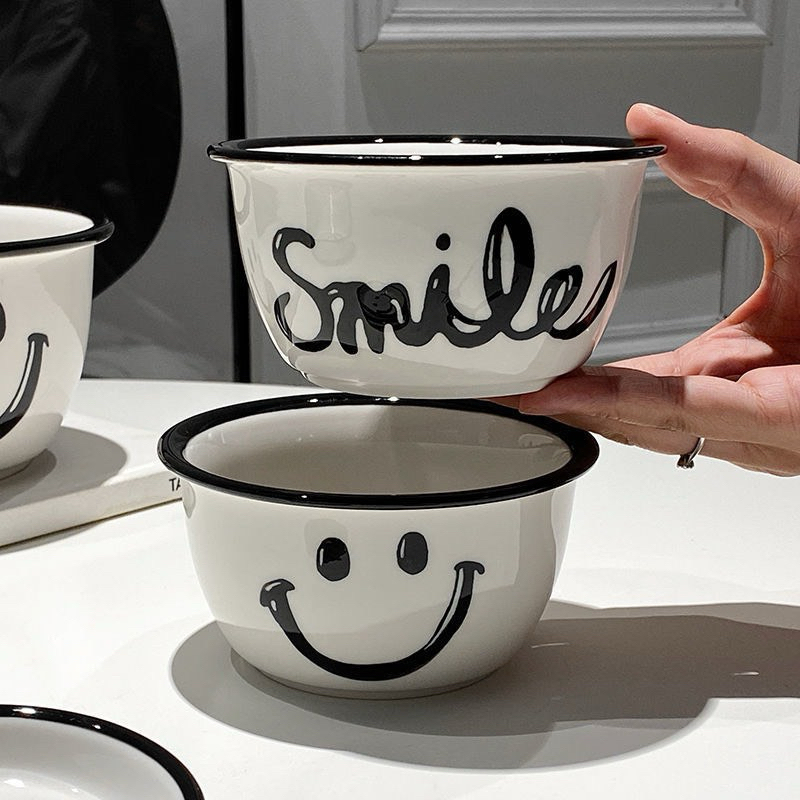 Set 2 Bát Tặng Kèm 2 Thìa Smile