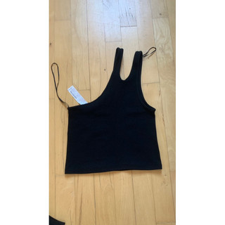 Short jeans thun H&M ..áo Croptop zâra