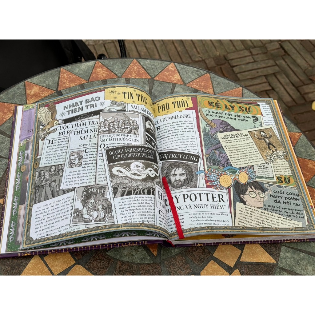 Sách - (Bìa cứng -  Minh hoạ màu) Harry Potter - Kỳ Thư Phù Thủy - J. K. Rowling - NXB Trẻ