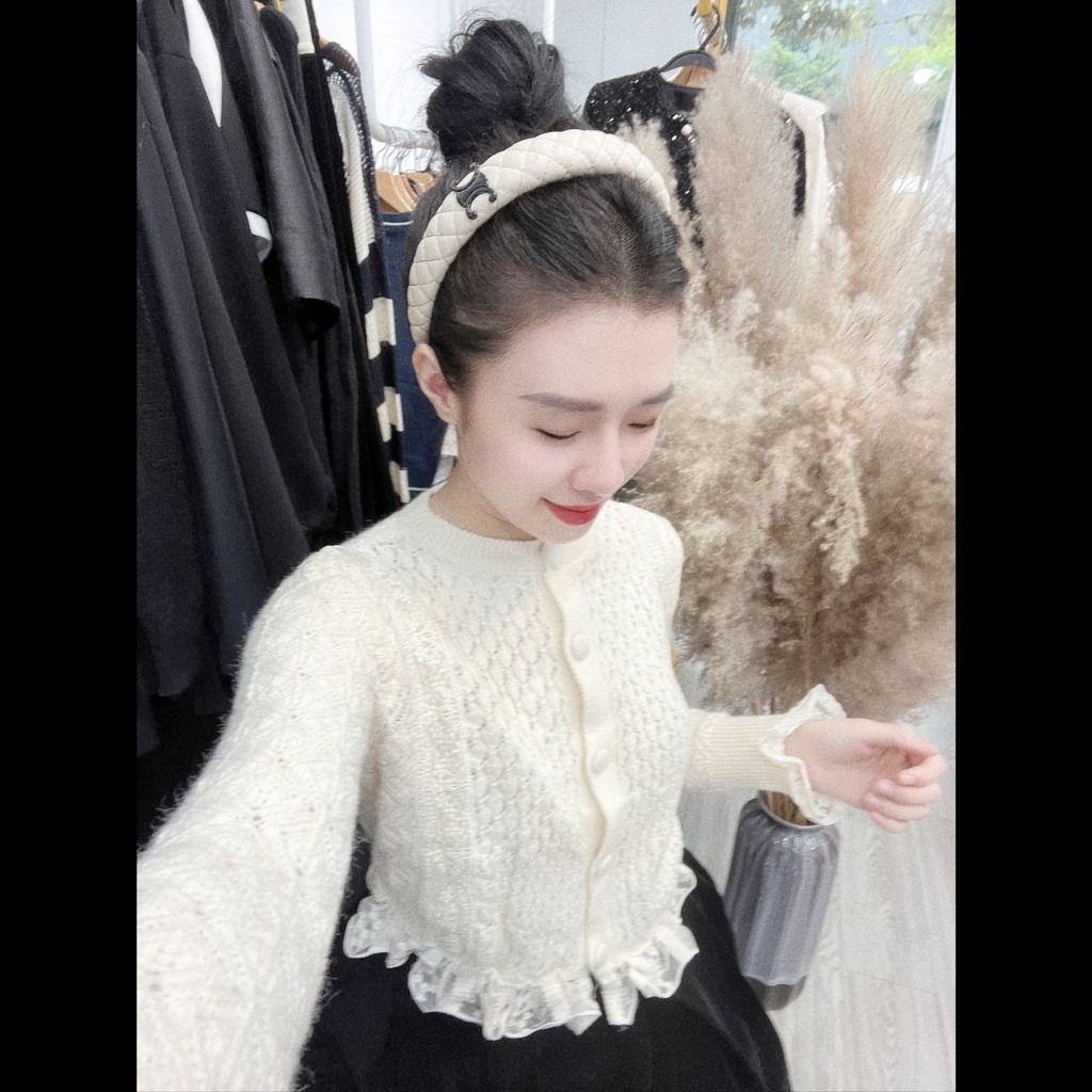 Áo len kiểu nút tay dài lai phối viền ren bèo hàng đẹp QC!