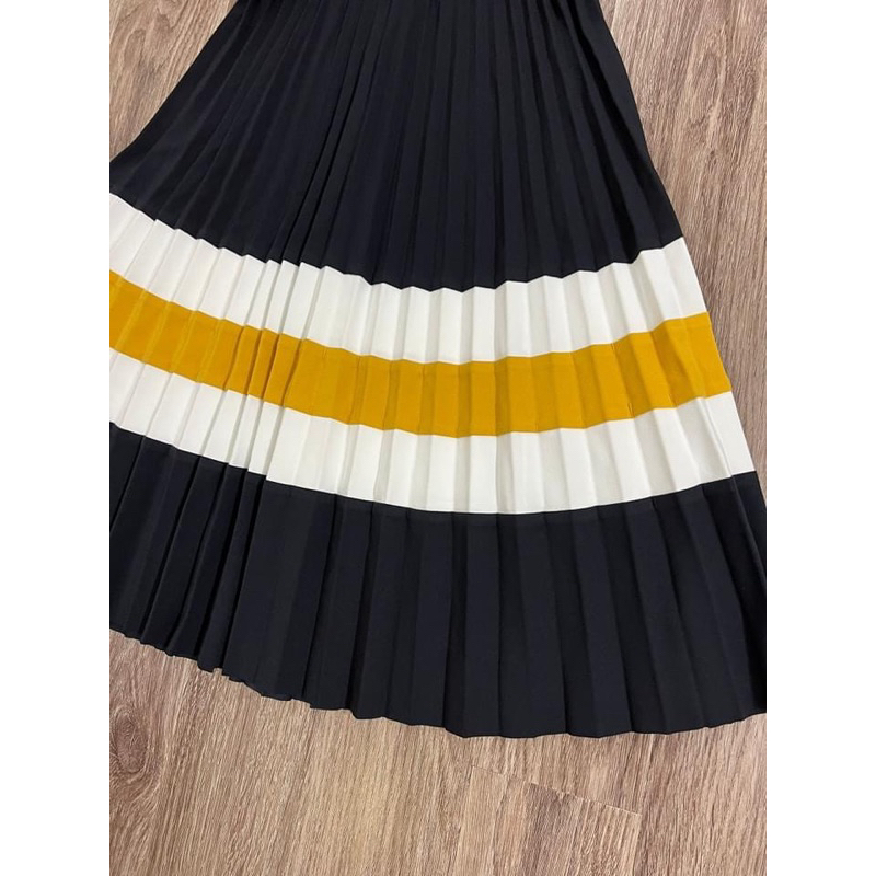 Đầm dập ly K.a.r.k xịn xò 🍀🍀🍀