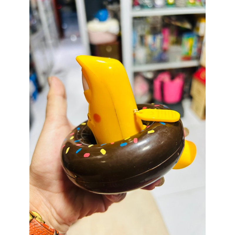 Đồ chơi nước Larva vàng & donut dây cót bơi trong nước của Hàn Quốc
