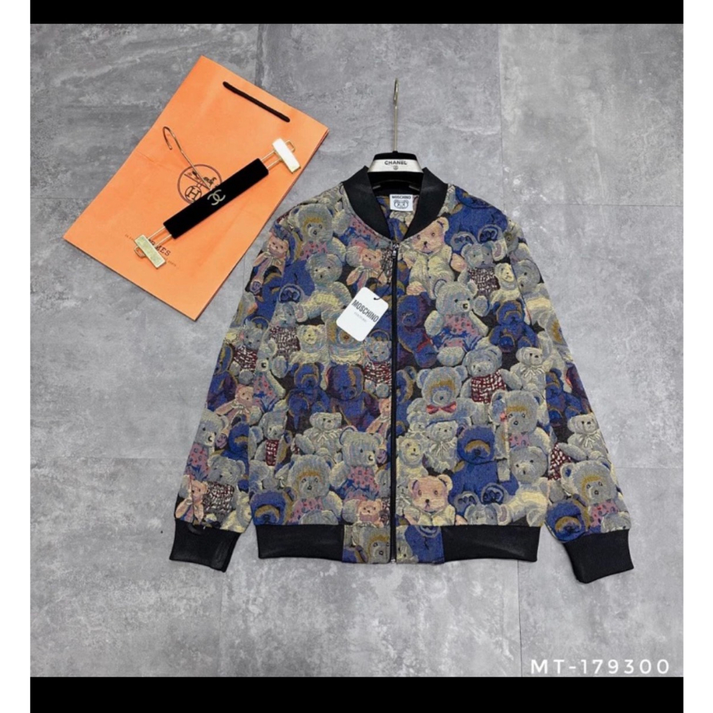 Áo Khoác Bomber Nam Nữ LV Gấu Mochino 2 Lớp - Áo Khoác LV Hình Gấu Chất Nỉ Ngoại QueenStore