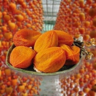 Hồng treo gió hộp 500g đặc sản Đà Lạt