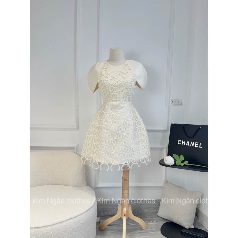 Váy ren phối khoen tròn , phối tacta ,1 màu kem , vải ren nhà e phủ cả mặt trc và mặt sau váy nhé