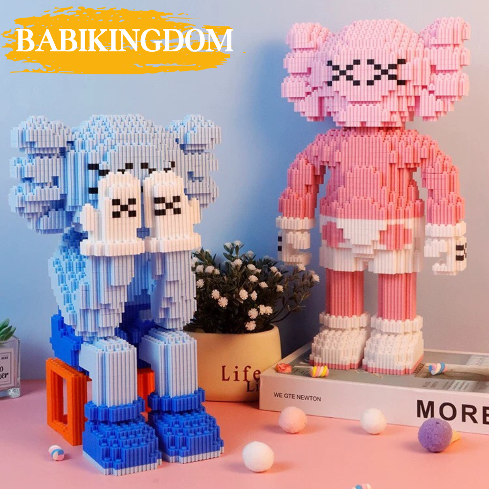 Mô hình lắp ráp Kaws 48cm, Đồ chơi xếp hình lắp ghép Kaws tặng kèm búa Haicaipin