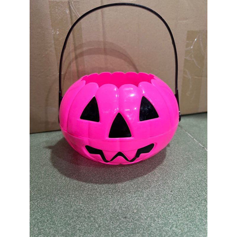 Giỏ bí Ngô đựng kẹo và trang trí Halloween 19cm nhiều màu