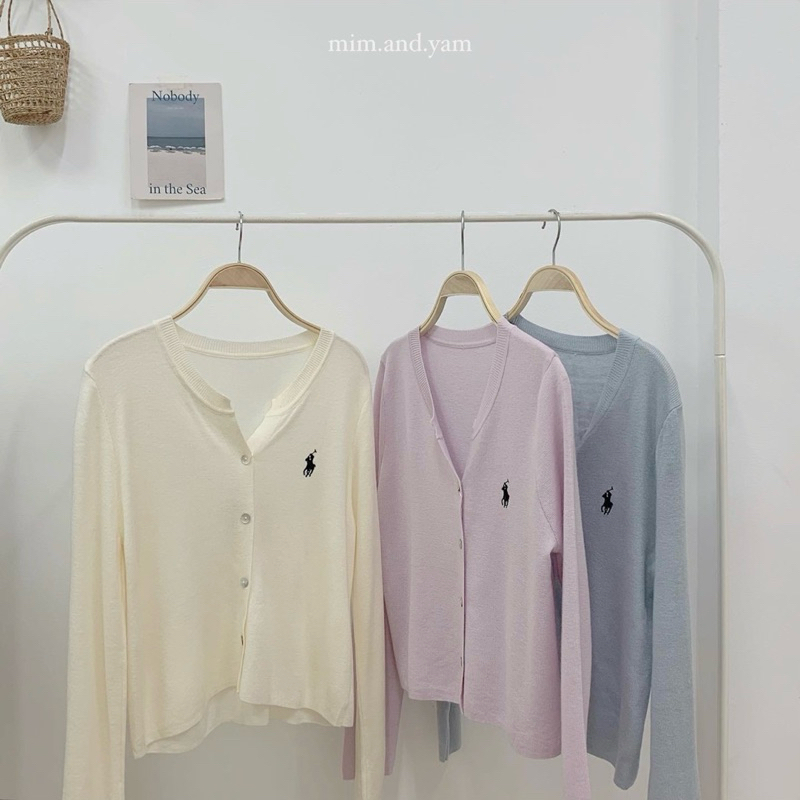 Áo cardigan len thêu ngựa