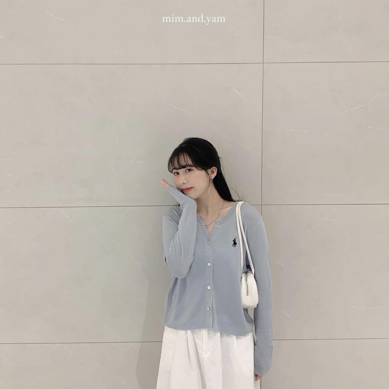 Áo cardigan len thêu ngựa