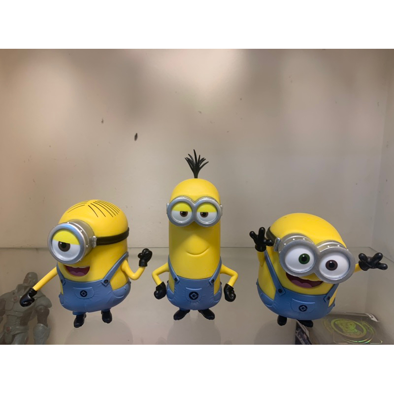 Mô hình Minion chính hãng ILLUMINATION ENTERTAINMENT cao 15cm nhựa đặc nặng tay