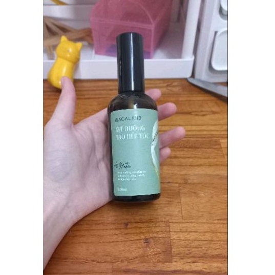 Xịt dưỡng tạo nếp tóc Macaland, còn như hình