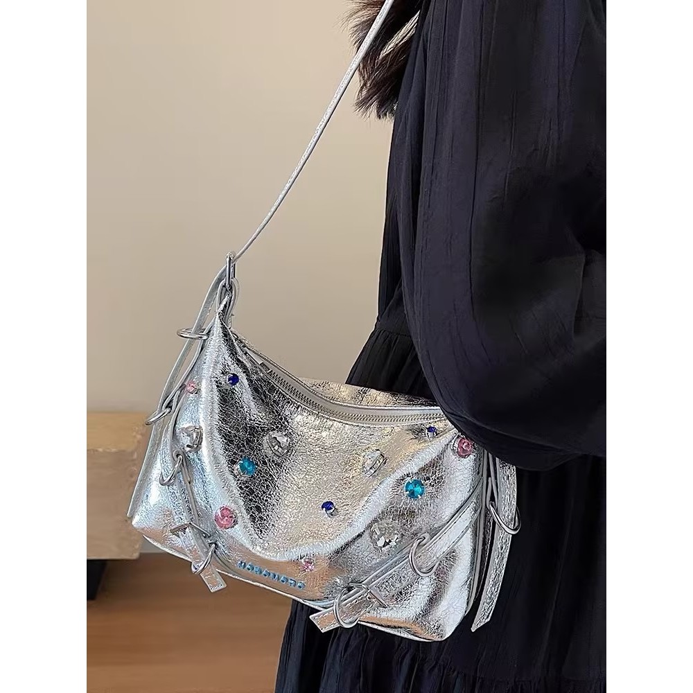 Order🦋Túi đeo chéo màu bạc thời trang túi bánh bao túi xách kim cương túi nách