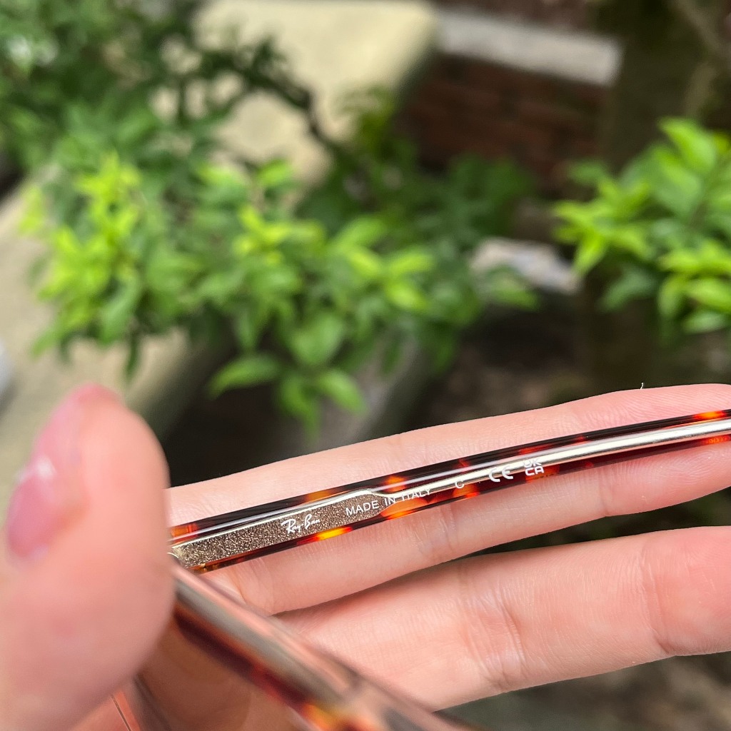 - Kính Mắt Màu Trà Loang Gọng Nhựa Siêu Đẹp - Nguyên Zin Qua Sử Dụng