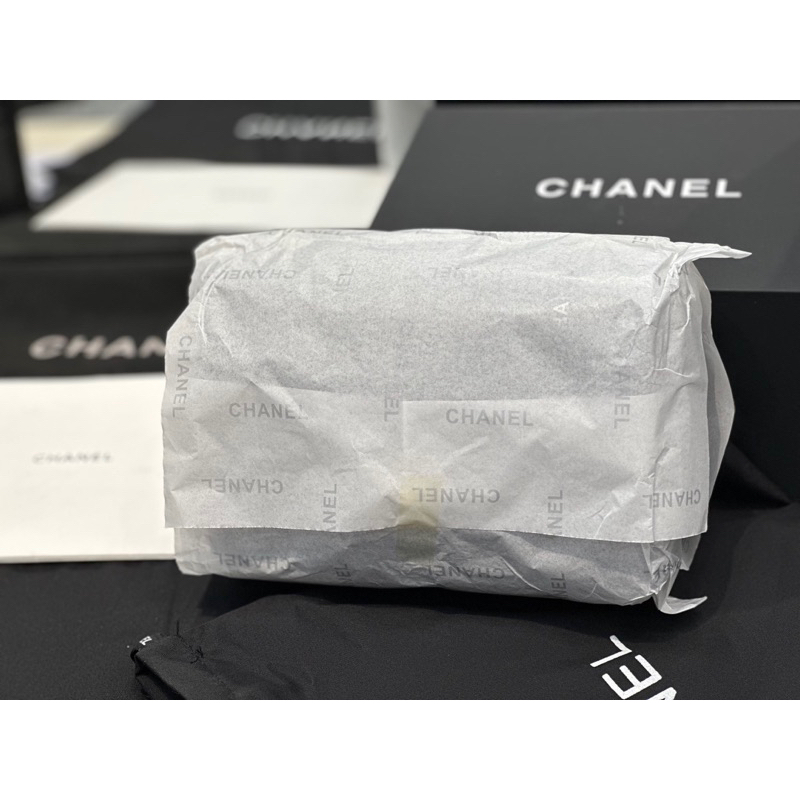 Túi đeo Xleo da hạt Phơ láp Chất da hạt caviar code chip Fullbox vip nam châm Size 19 CM w166-19