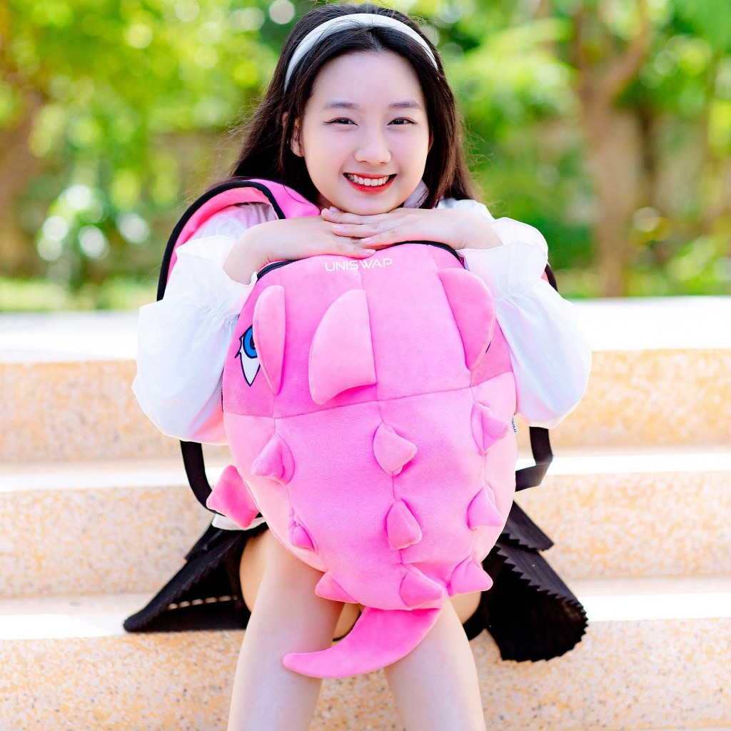 Balo khủng long(VẢI NHUNG MỊN 2 LỚP) MÀU HỒNG siêu cute cỡ trung đựng nón bảo hiểm,sách vở, đồ dùng,laptop