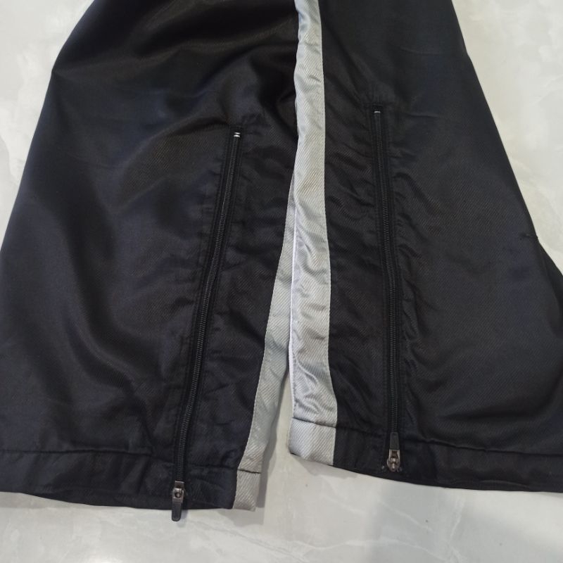 Quần dù thể thao Nike Real 2hand