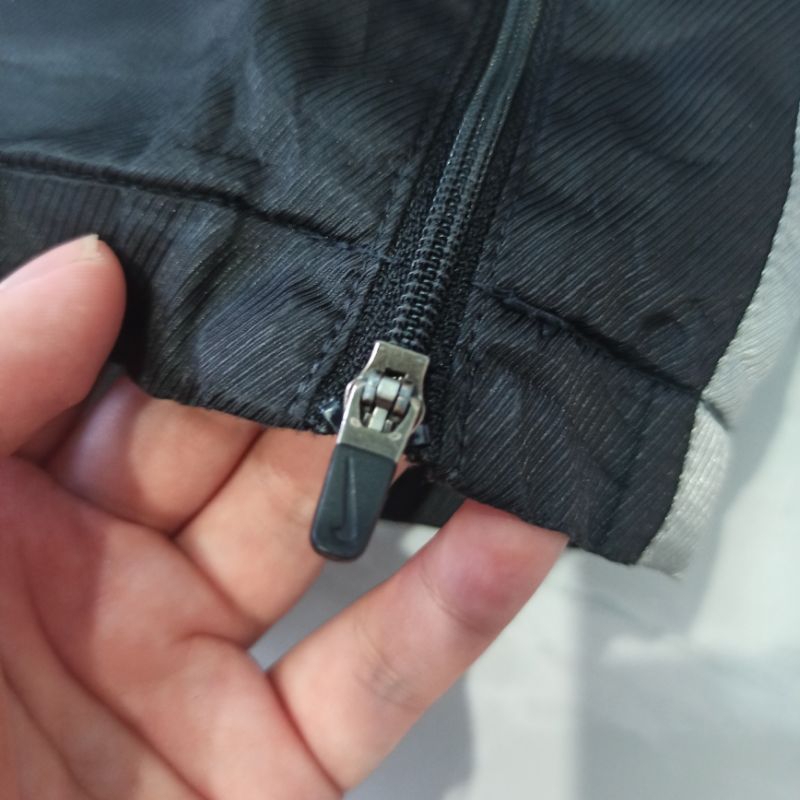 Quần dù thể thao Nike Real 2hand