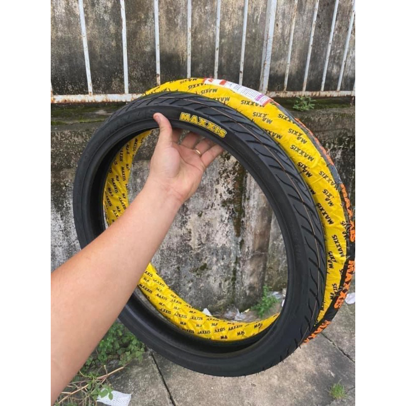 Vỏ lốp Maxxis V6 gai xương cá phượng hoàng.