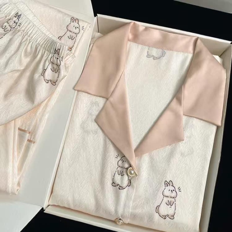 Bộ lụa hotrend hàng quảng châu đẹp.