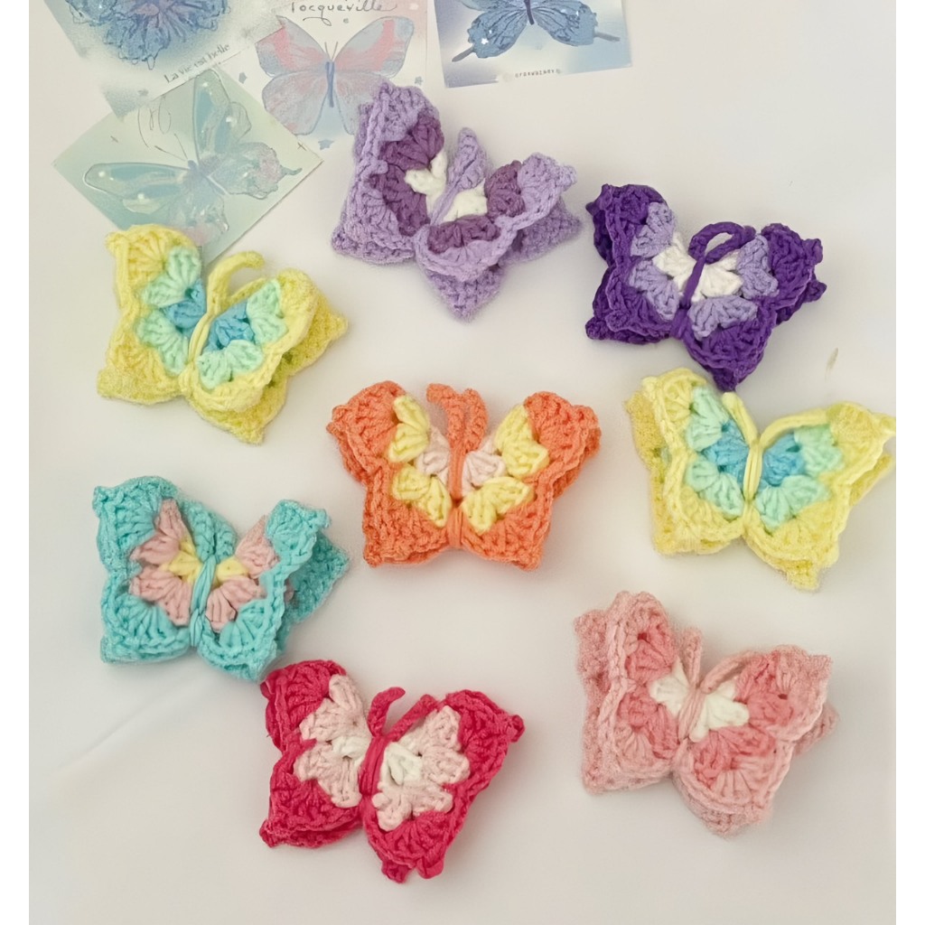 Butterfly keychain đan len GND handmade