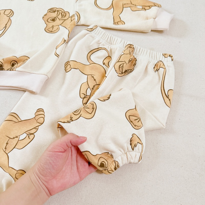 Bộ nỉ hoạ tiết sư tử za.ra cho bé trai bé gái size từ 12-24 cân