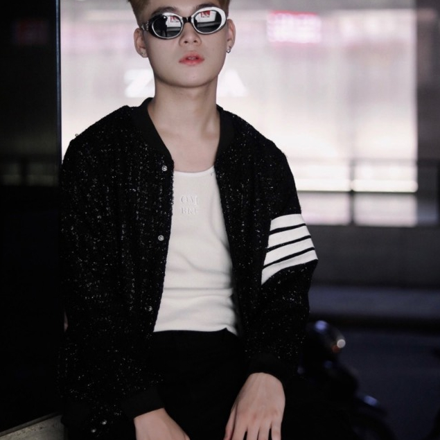 Áo Khoác Bomber Kim Tuyến 4 Sọc Trắng Tay Áo 2 Lớp - Áo Bomber Nam Nữ Dày Dặn Phong Cách Trẻ