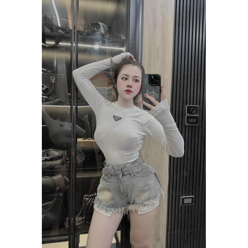 ÁO ZIP XỎ NGÓN PRADA