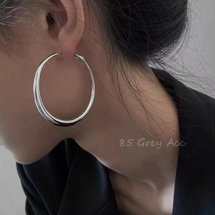 Bông tai tròn lớn nữ phong cách cổ điển ngày xưa