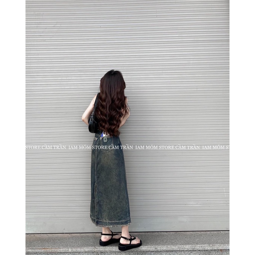Chân váy jeans dài tua gấu xẻ sau màu tây