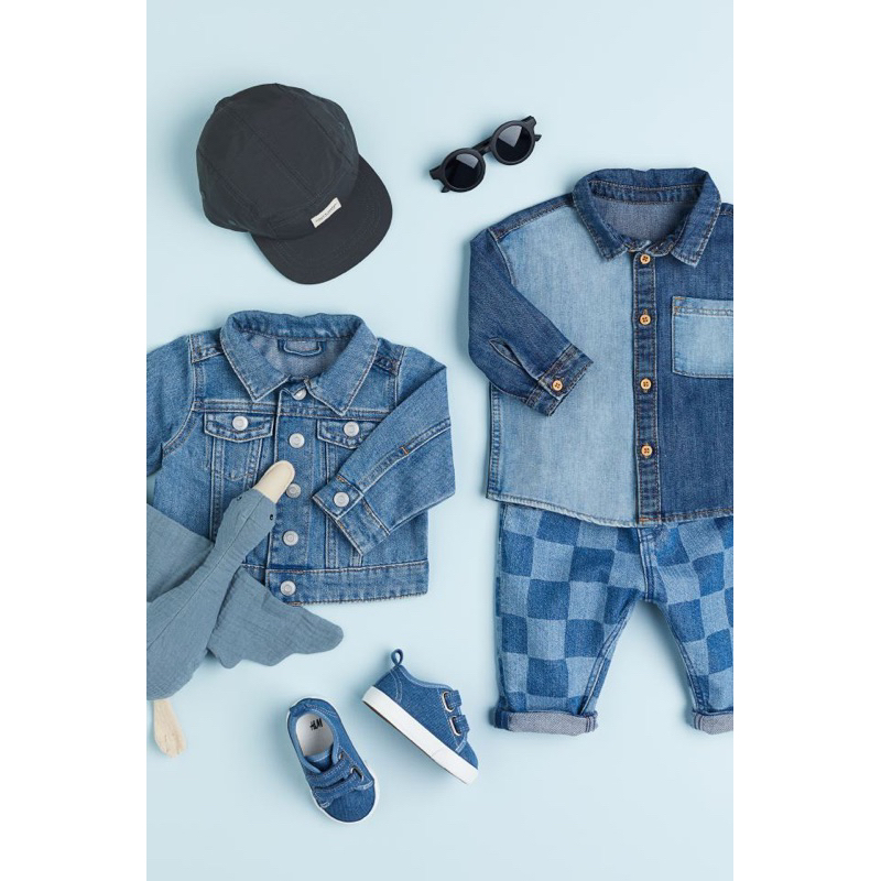 Áo khoác jean cho bé HM AUTH