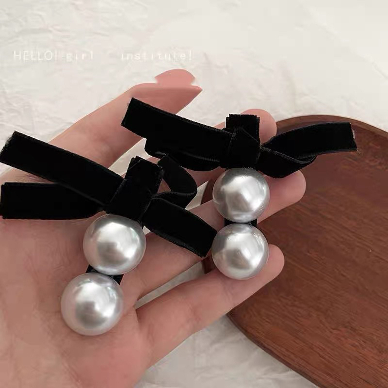 Kẹp mái mini cho nữ đính nơ nhung và hạt dễ thương KM114