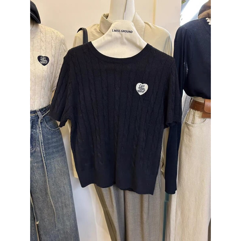 Áo len tăm mongtoghi thêu chữ call me baby