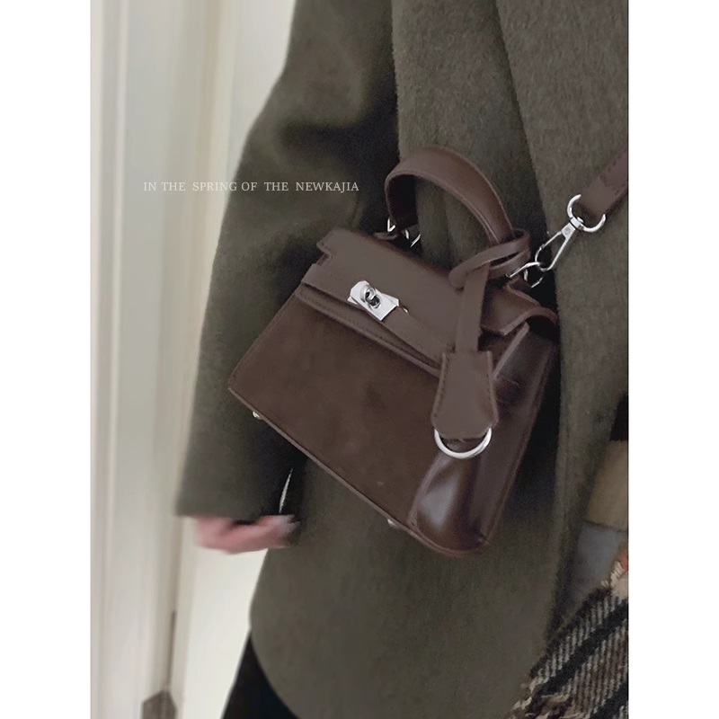 Túi xách nữ cầm tay Tuinhacam túi mini đeo chéo đựng vừa điện thoại da lộn dáng vuông thời trang nữ - TNC035