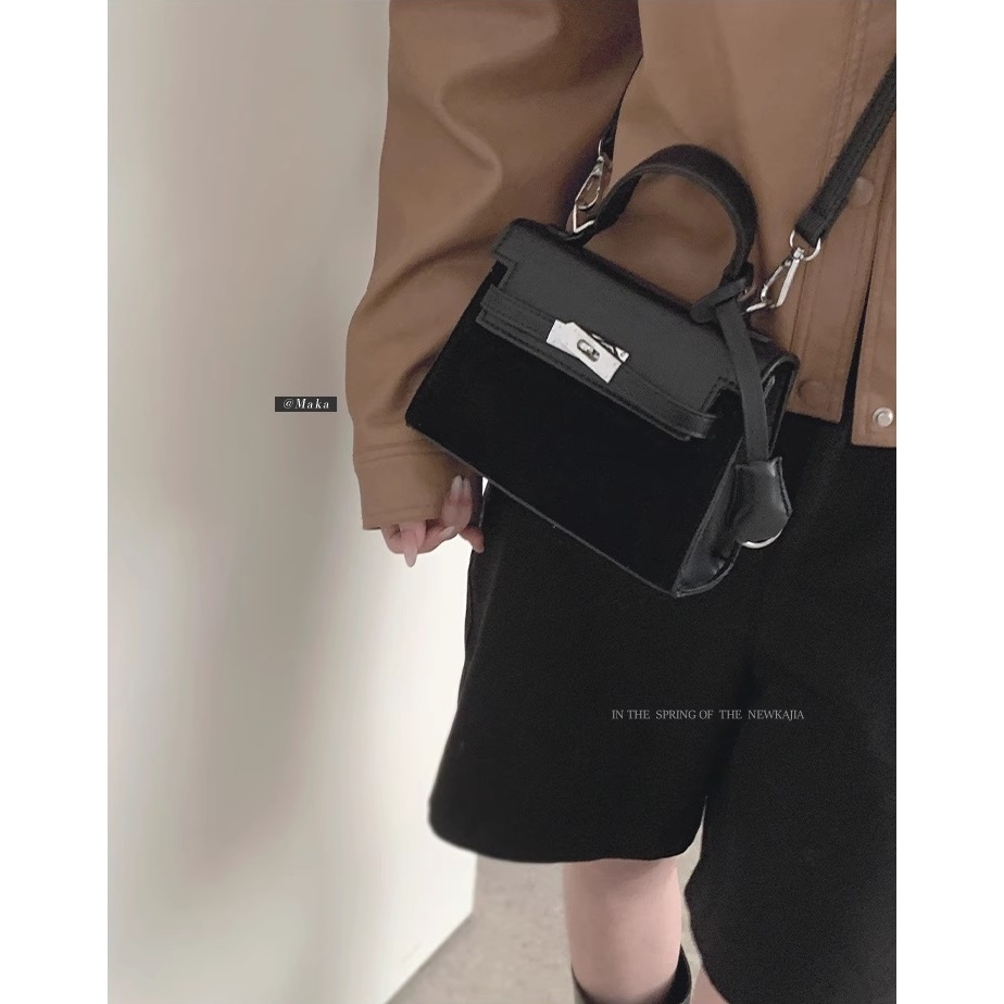 Túi xách nữ cầm tay Tuinhacam túi mini đeo chéo đựng vừa điện thoại da lộn dáng vuông thời trang nữ - TNC035