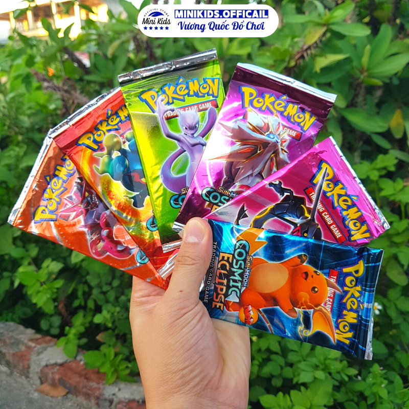 Đồ chơi trẻ em thẻ bài Pokemon bản tiếng anh giá rẻ 1 túi có 8 thẻ hình ngẫu nhiên có phản quang - Đồ chơi MiniKids