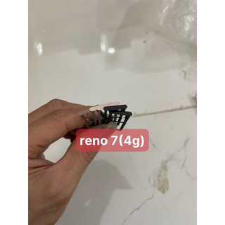 Khay sim reno 7
