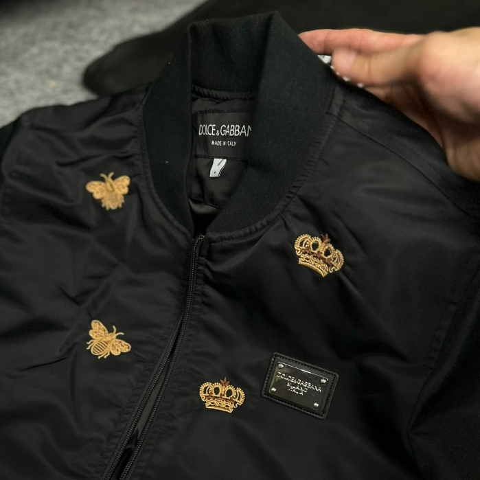 Áo Khoác Bomber Bản Thêu Vương Miện Đì O Thêu Ong_Áo Gió Nam Nữ Bản Thêu Hoàn Thiện