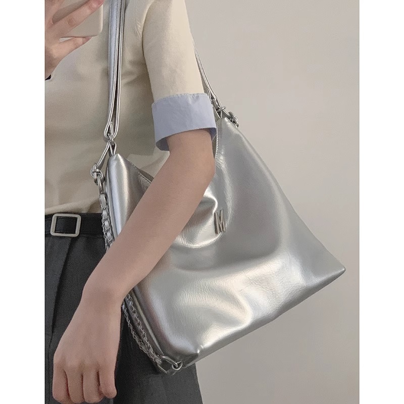 Balo nữ đeo vai Tuinhacam túi tote có khoá kéo da mềm dây da phối xích thời trang nữ Hàn Quốc - TNC034