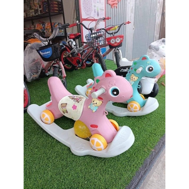 Ngựa bập bênh 2in1- Ngựa bập bênh đa năng có tay đẩy, có bàn ăn dặm, có đai bảo vệ an toàn cho bé