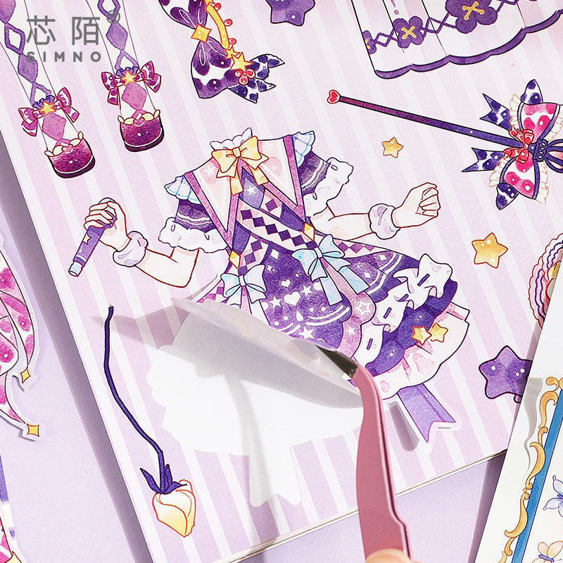 Quyển sticker trò chơi thay y phục búp bê cho trẻ