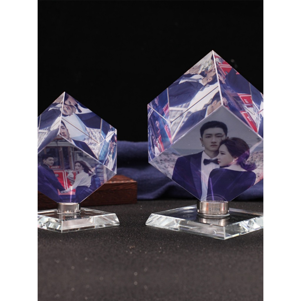 Quà tặng tri ân, sinh nhật pha lê lập phương in ảnh đế xoay tay