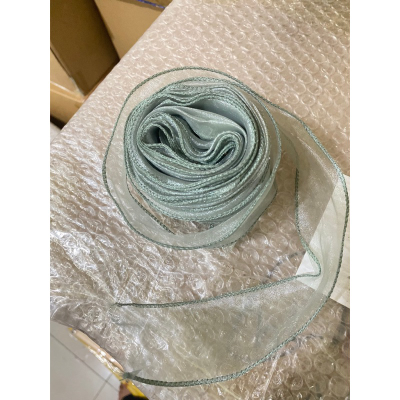 Ruy băng voan sóng