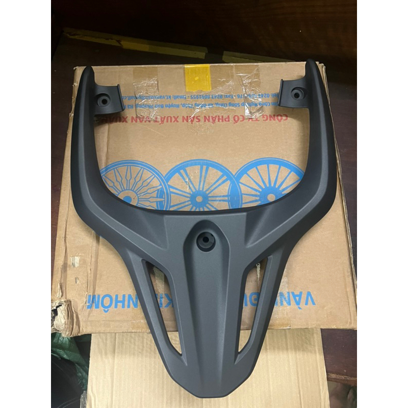 Tay sách yên sh 2020.