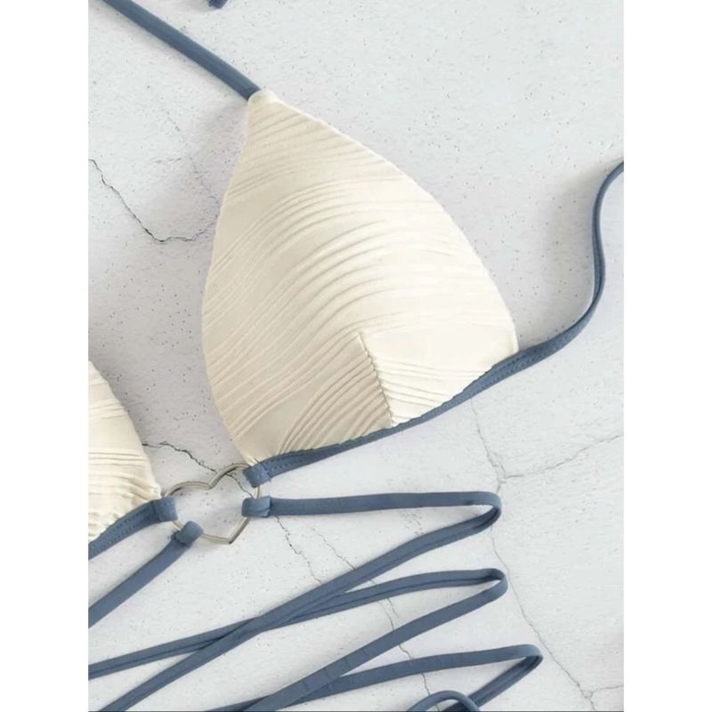 Bikini Tam Giác Khoét Ngực Trái Tim Cut Out Sexy Độc Đáo