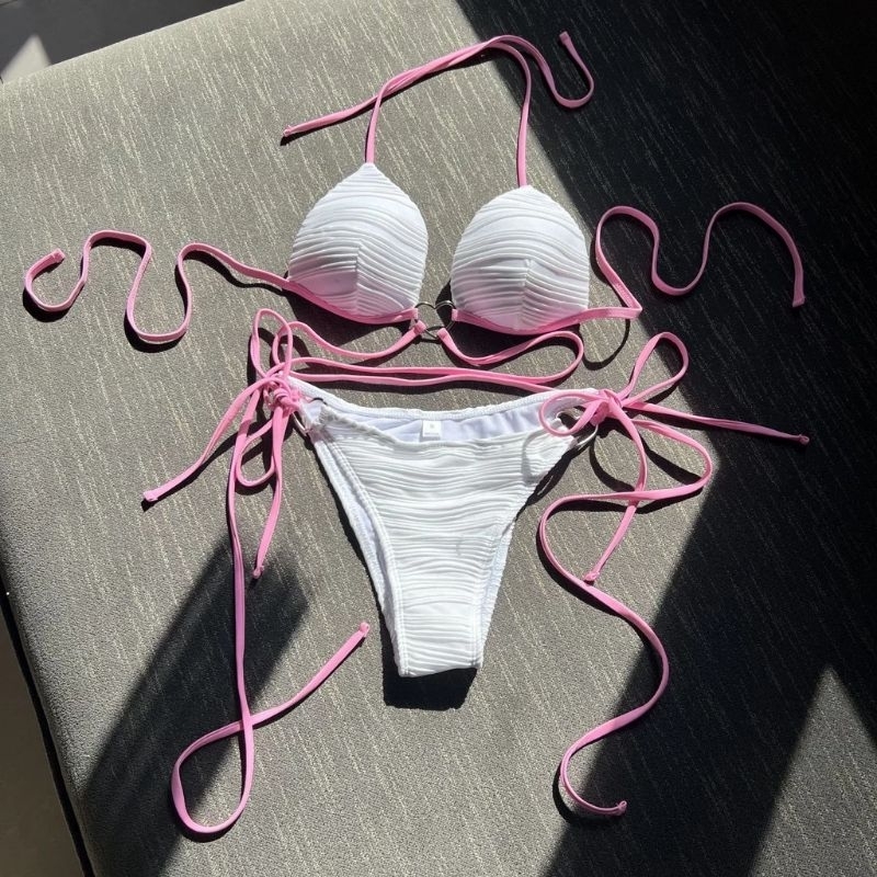 Bikini Tam Giác Khoét Ngực Trái Tim Cut Out Sexy Độc Đáo